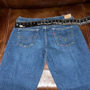 Levi’s 515 boot cut Jeans EUC